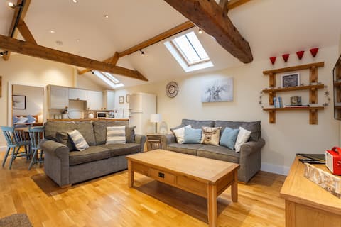 Top performing Airbnb: Dapple Cottage - Brook Farmhouse in Isle Of Wight