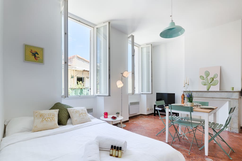 Spacious living room with convertible sofa bed for 2