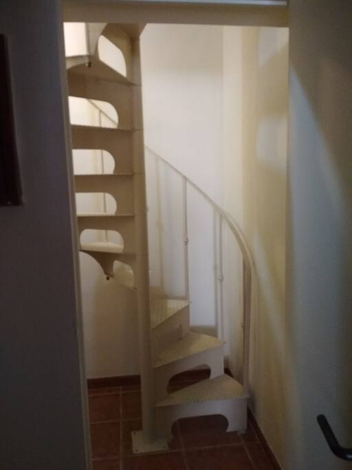 Access to above suite, from main house