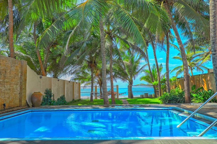 Rose Villa Paradise On The Ocean. - Sri Lanka