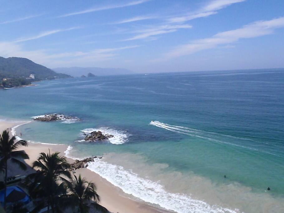VISTA AL SUR DESDE UN CONDOMINIO SUPERIOR/SOUTH VIEW SINCE ROOFTOP CONDO