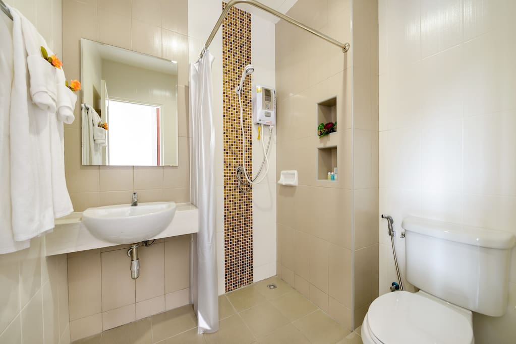 Clean bathroom