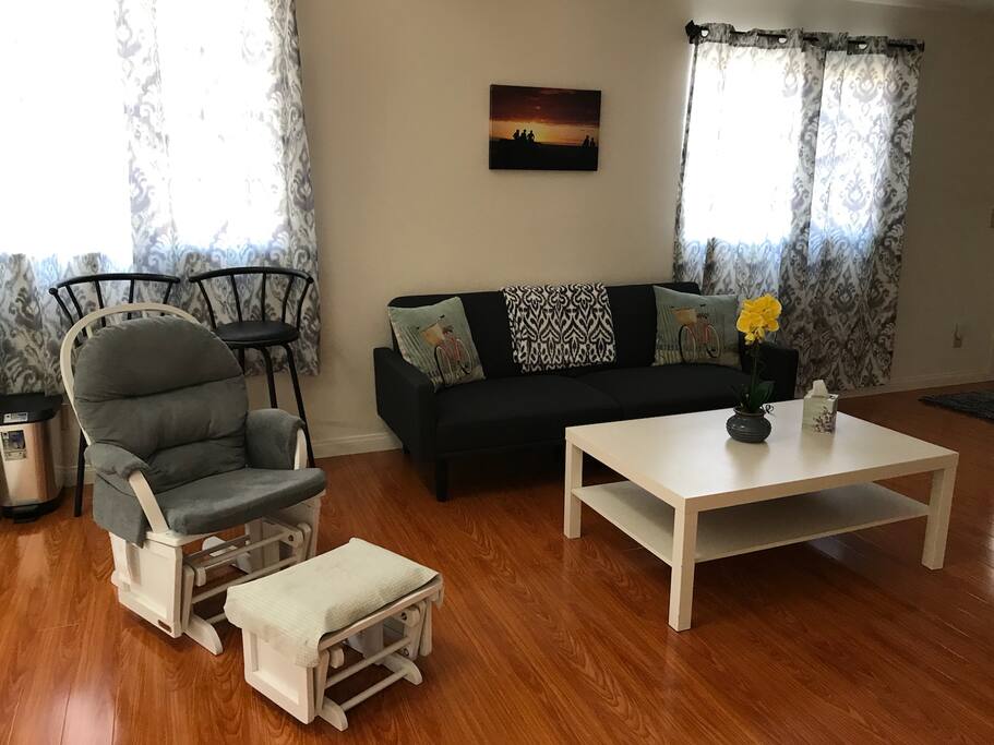 Yes, there is even a rocking chair with ottoman!