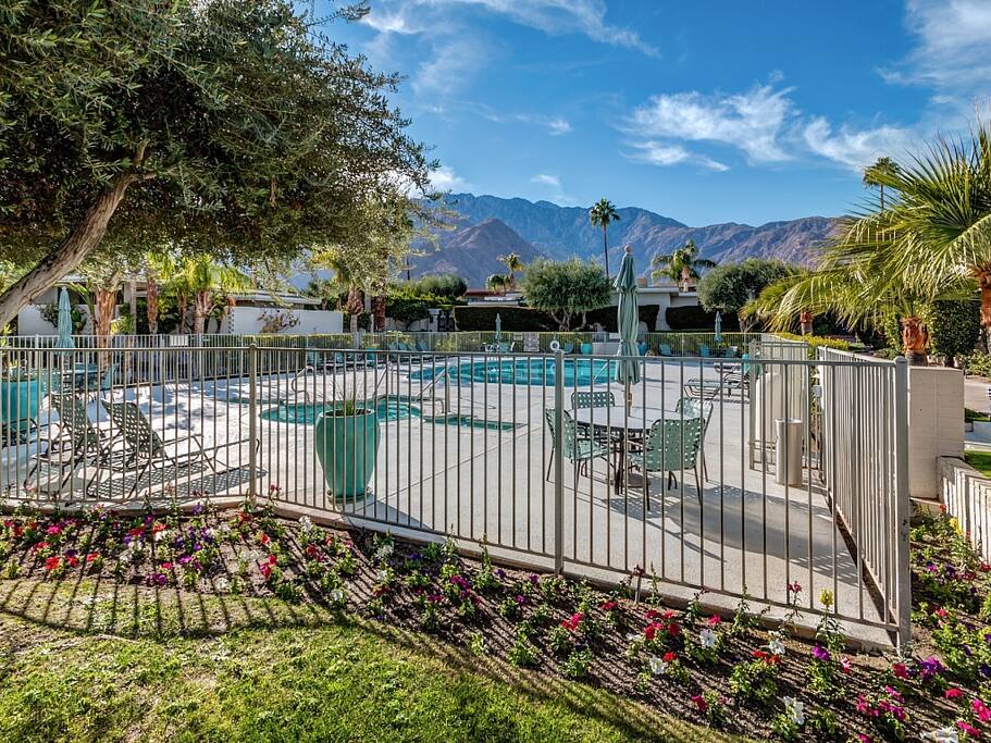 Racquet Club Garden Condo