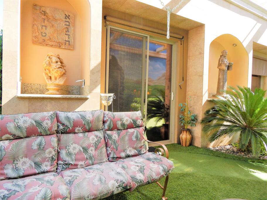 Private entrance to the Paradise Fountain Suite
