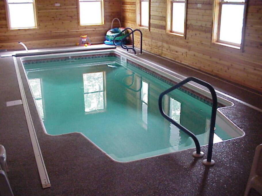 indoor pool and hot tub area