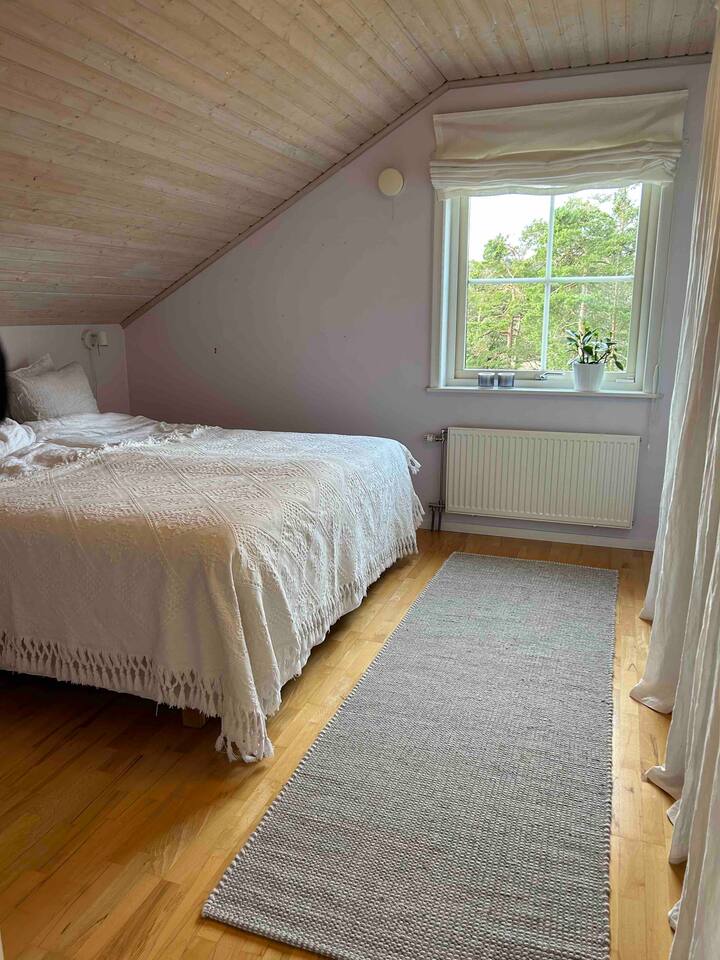 Dormitorio 1 con cama doble