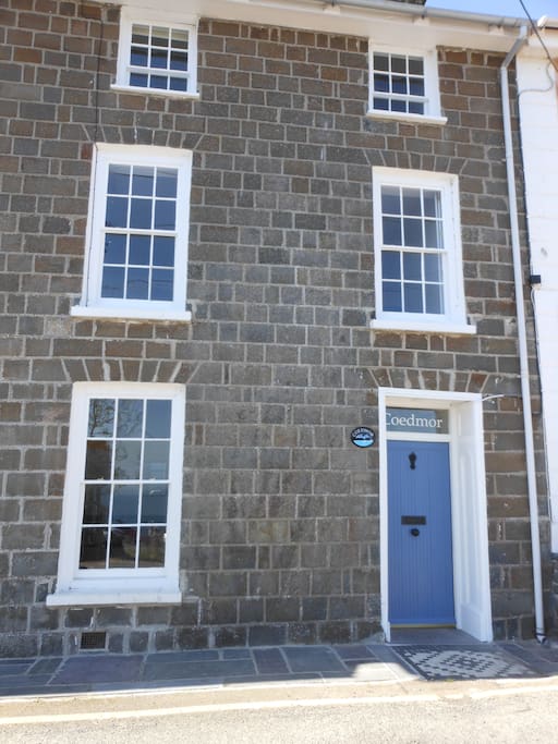 Coedmor - a delightful Grade 2 listed Georgian building