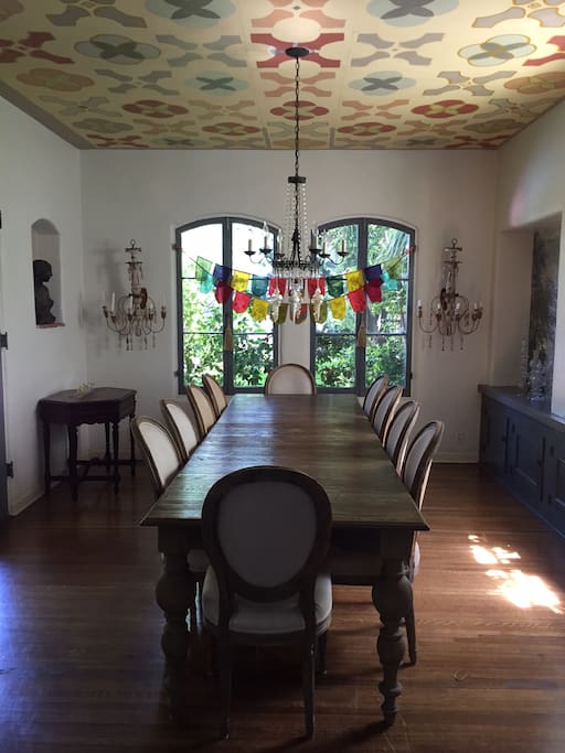 Large dining room that opens to verandah.