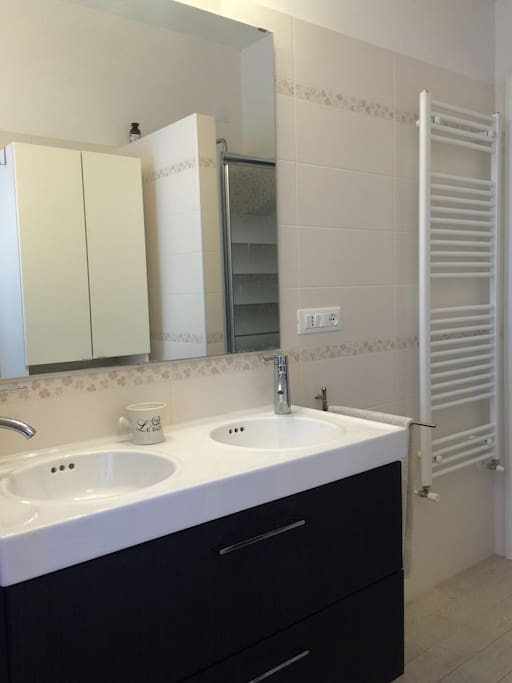 Doppio lavabo