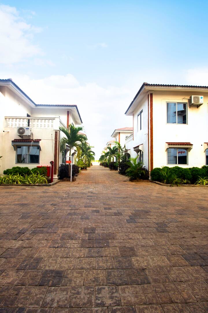 OUTDOOR