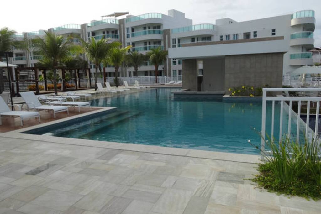 Piscina e bar