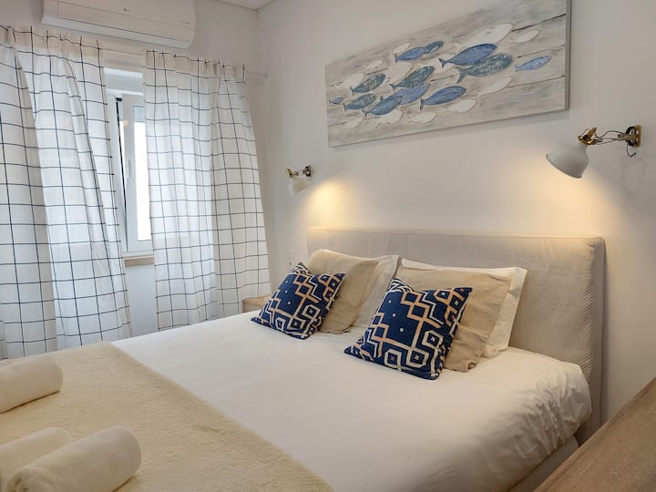 Schlafzimmer 1