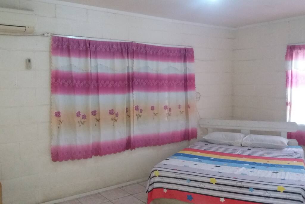 Bedroom wif Aircon