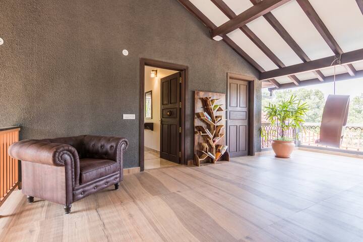 Living room image 1