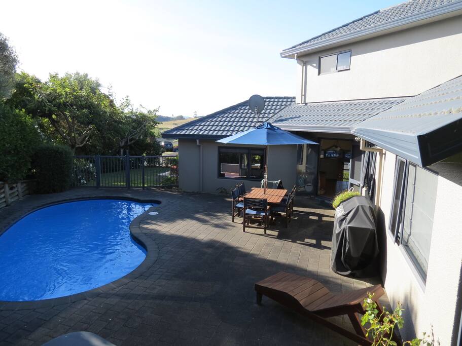 Private pool area