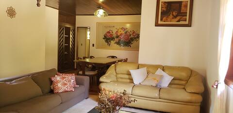 Popular Airbnb listing: Petrópolis Secretário Recanto dos Tucanos Farmhouse in Areal
