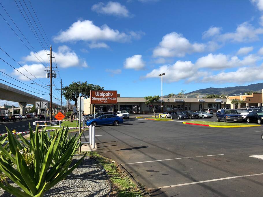 Convenience - Shopping, Food , Bus Route