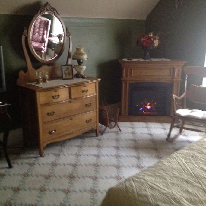 Woodson Suite, opposite view