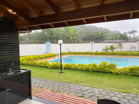 Successful Airbnb property: House in the condominium Vila do Sol Massaguaçu in Caraguatatuba