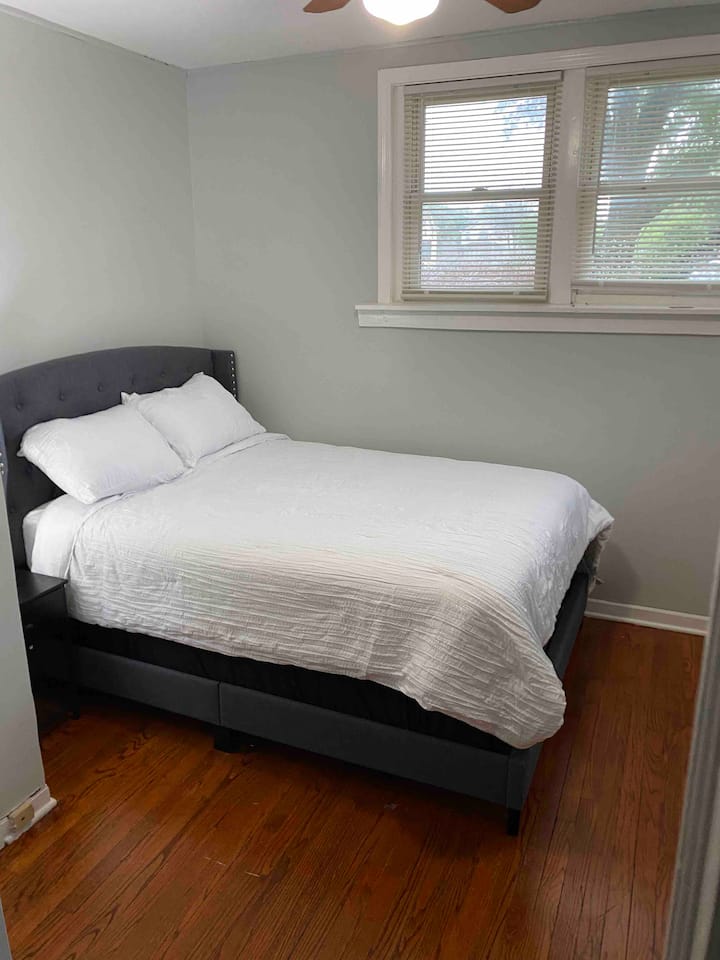 Kati kryesor Dhoma e gjumit - E plotë