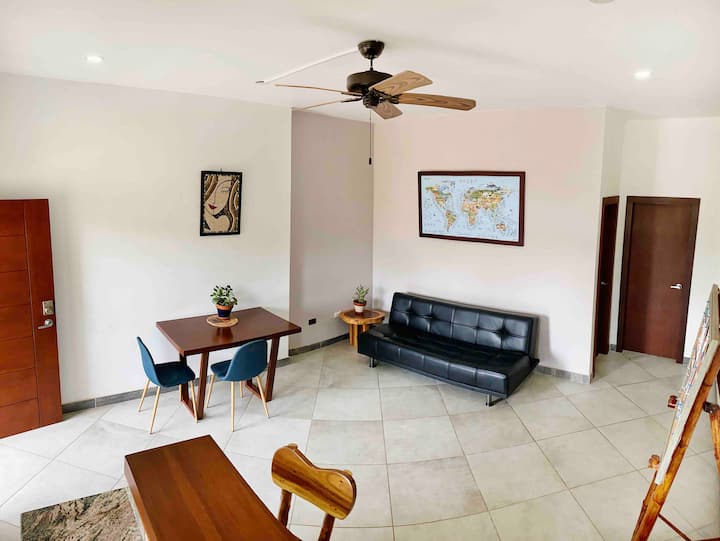 Cozy apartment in Manglaralto 5min from Montañita Apartments for Rent