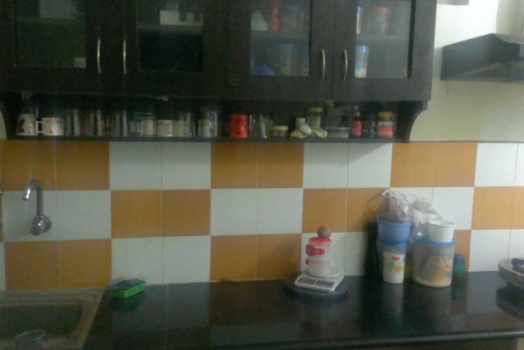 Vegetarian kitchen.
Kitchen will have to be shared with the host.