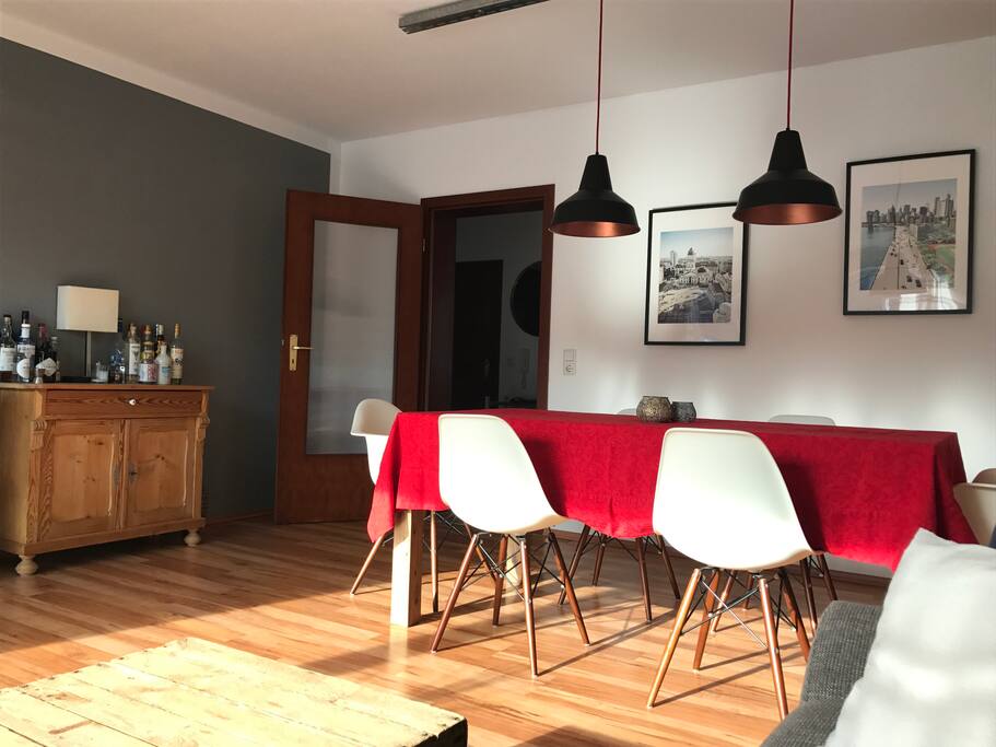 Wohnzimmer / Living Room 2