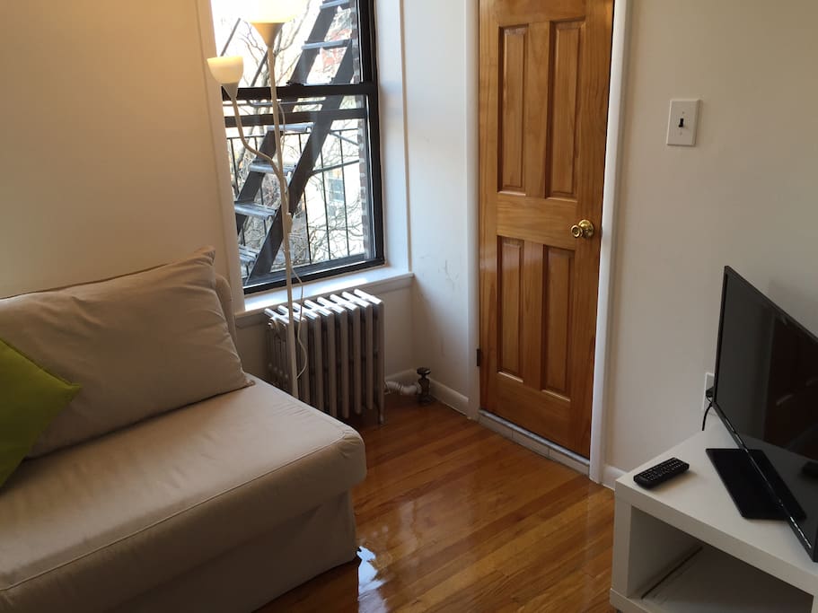 Living room + tv