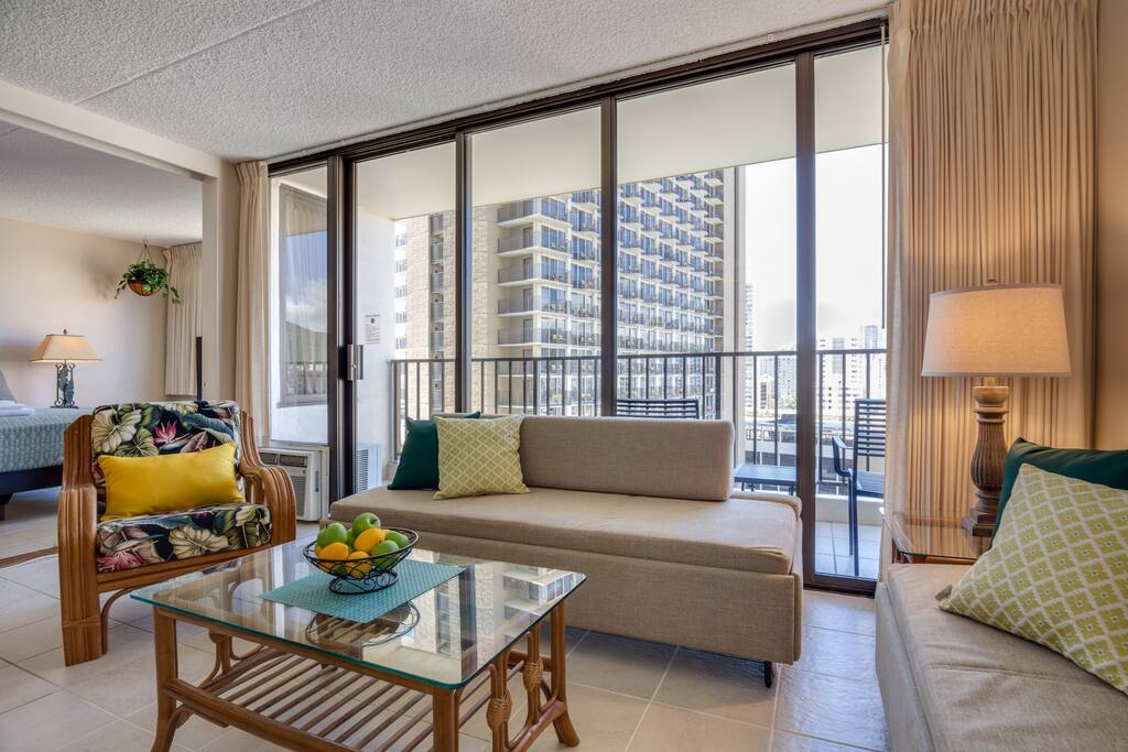 1 Bedroom 1 Bathroom 1 FREE PARKING unit in East Waikiki. The unit can accommodate up to 6 guests. 1 Queen Size Bed & 2 Full Size Sofa Beds. 557 living sqft. & 67 sqft. Lanai(Balcony) over looks city & partiall Ocean View from 15th Floor. Building has great amenities : pool, jacuzzi, BBQ grill, child play ground & tennis court. Very convenient location, a lot of restaurants and stores around. The bus & trolly stops are close by. Few min. walk to the Waikiki Beach!