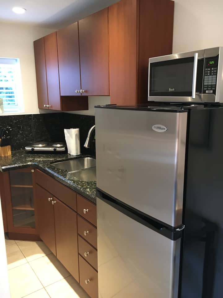 Enchanting Cozy Studio Central Miami Location - Palmer Lake, Miami