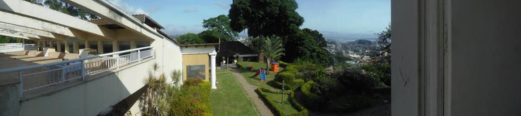 UNIQUE: House 9Bds Sw-Pool 40 people Santa Teresa! gallery image 2