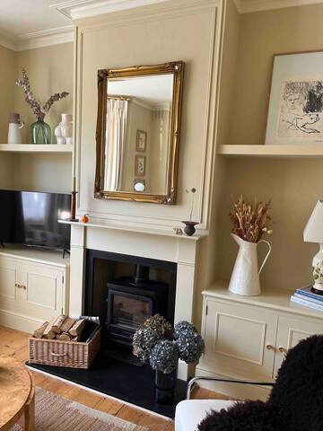 Stylish house in South East London gallery image 2