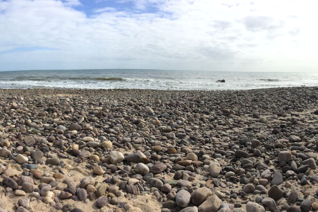 Granite beach, a stones throw from the vintage beach house