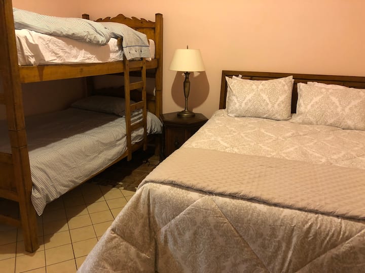 ห้องนอนที่ 3 ชั้นบน 