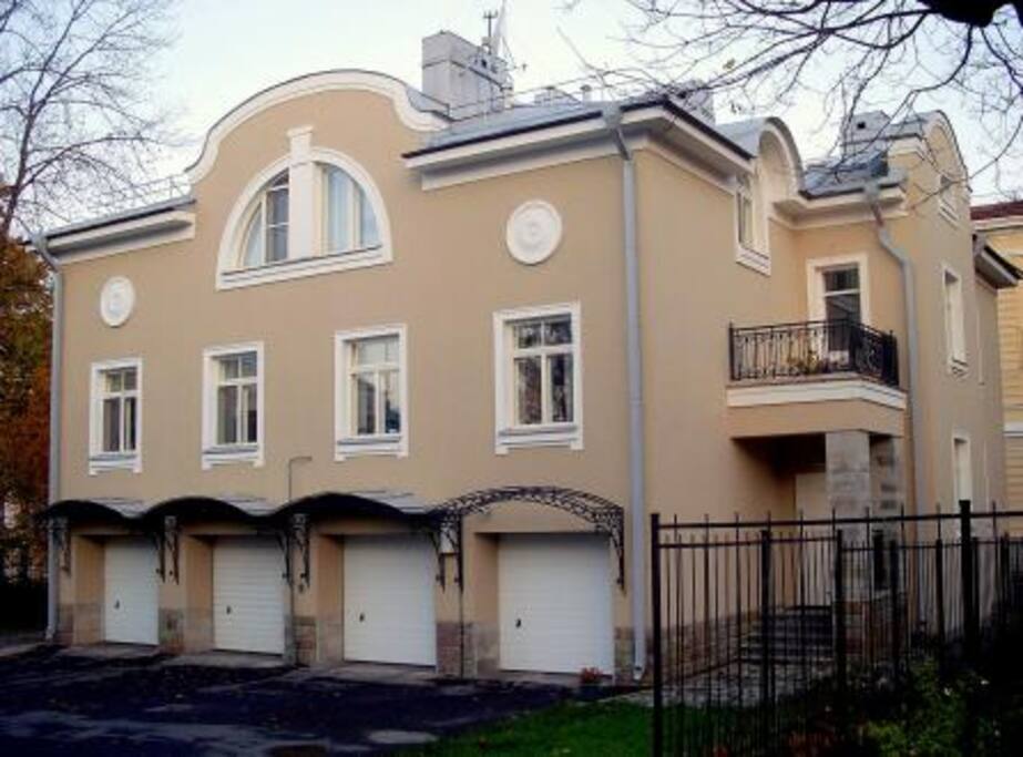 Вид со двора