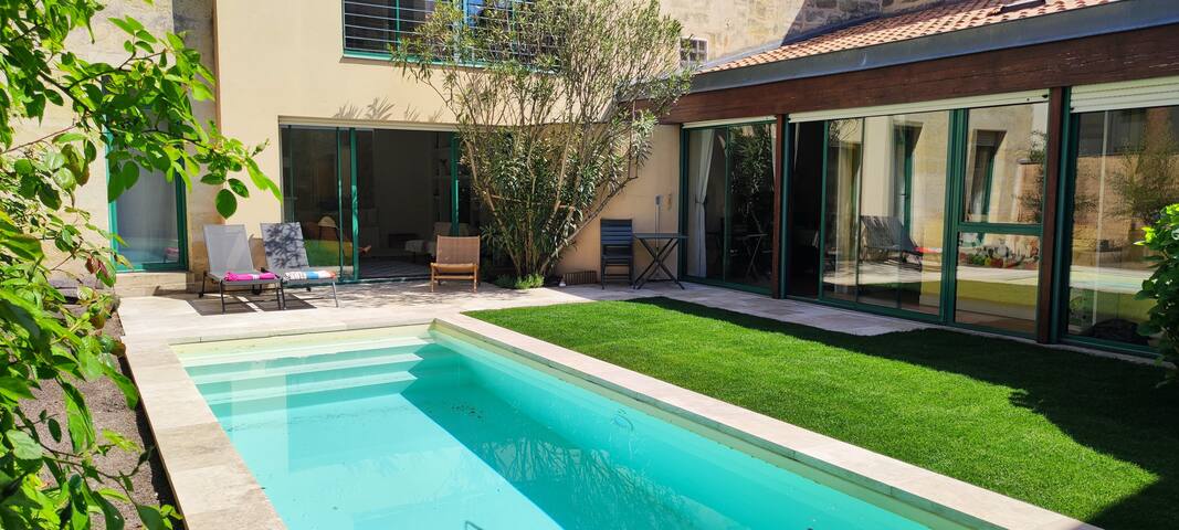 Villa, piscine, parking, à 10 mn à pied du centre gallery image 2