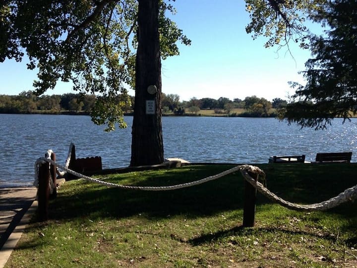 ♥Charmingtinyhome♥@lbj3minwalk2lake ♥Great4couples - Kingsland, TX