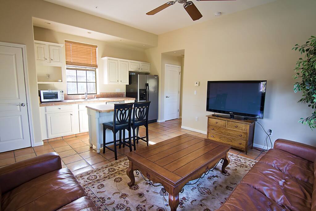Bright kitchen area to prepare meals