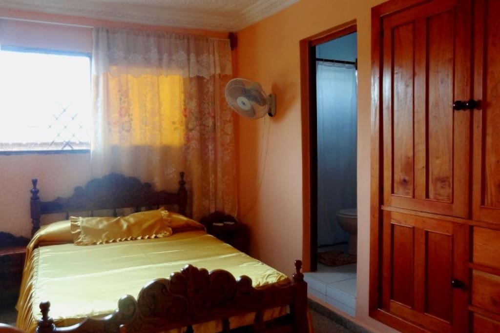 2da habitación con su baño privado.