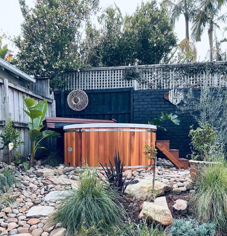 Narrabeen Beachside Home gallery image 4