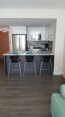 No Cleaning Fee!!Riverfront Living in East Village