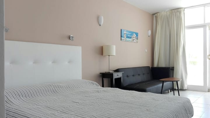 kitanda cha kustarehesha