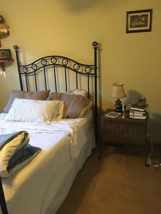 Guest bedroom
