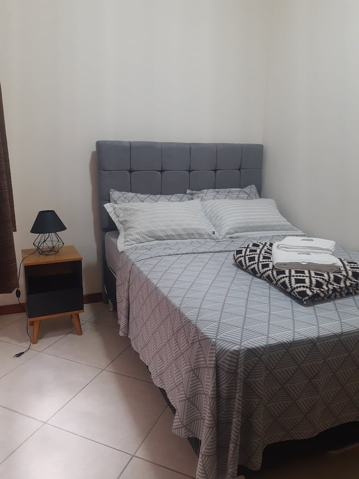 חדר שינה 2