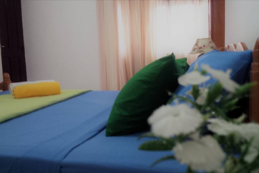 Double bed room with extra bed