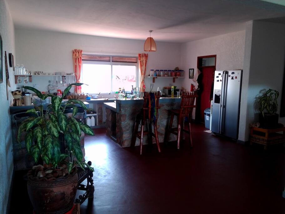 Open kitchen with cooking island fully
equipped .