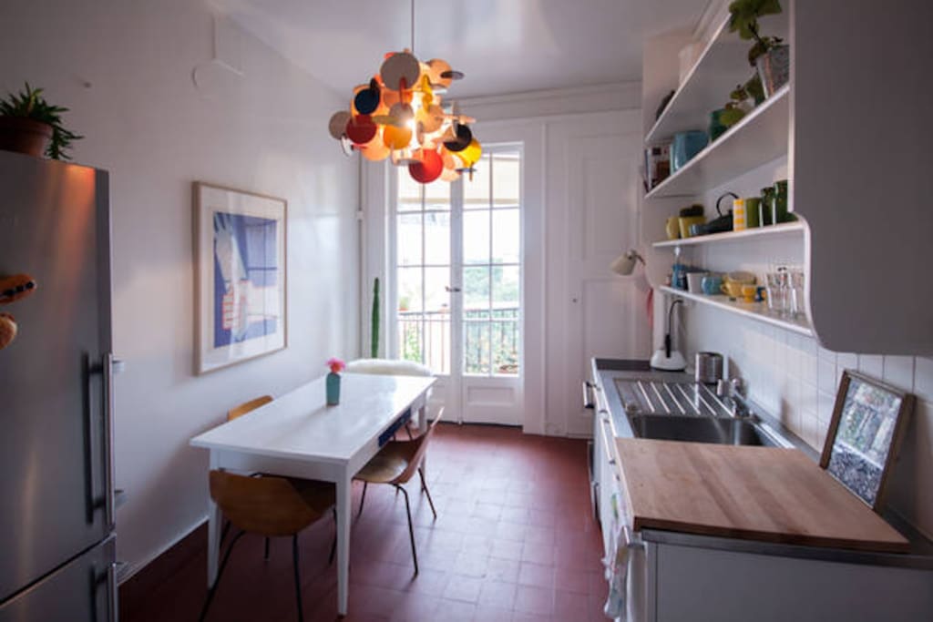 Fully equiped kitchen with access to the second terrasse