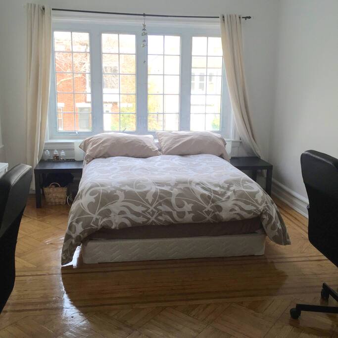 Queen Size bed with great light.