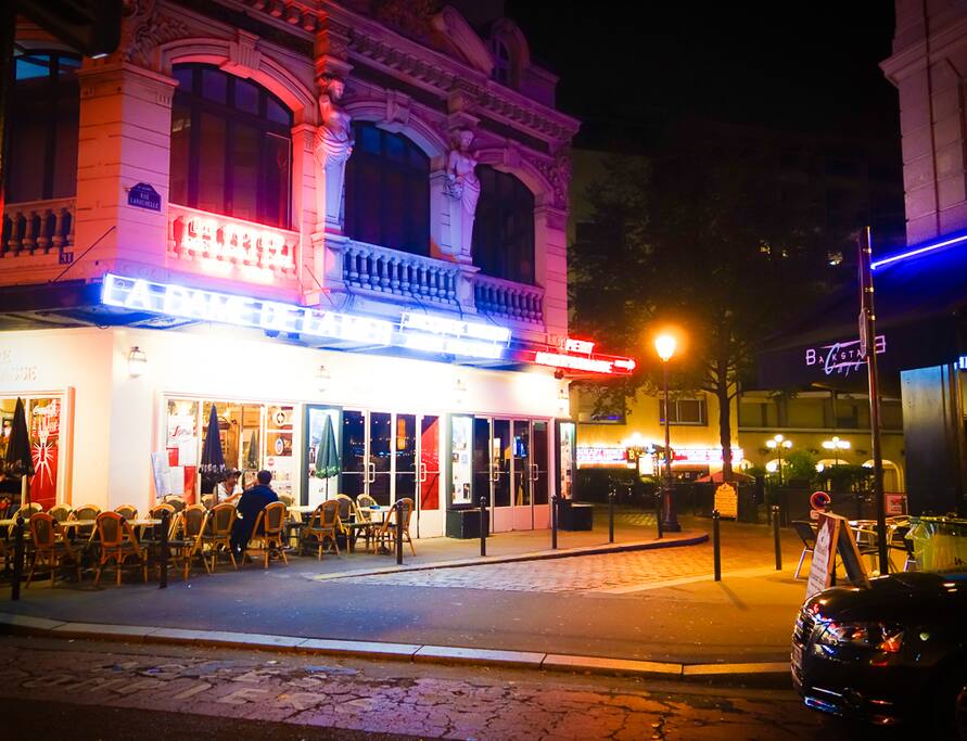 Exterior photo of our building just beside the famous theatre of Montparnasse. There are at least 5 theatres in our street alone.